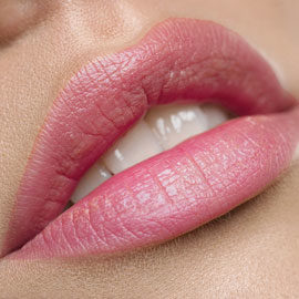 Hyaluron Lippen aufspritzen